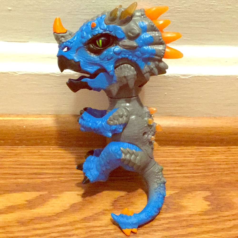 Finger wrap Dino (my brothers sell)